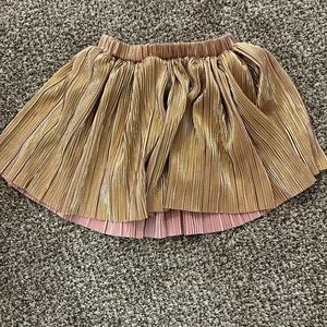 Toddler pleated/shimmer skirt